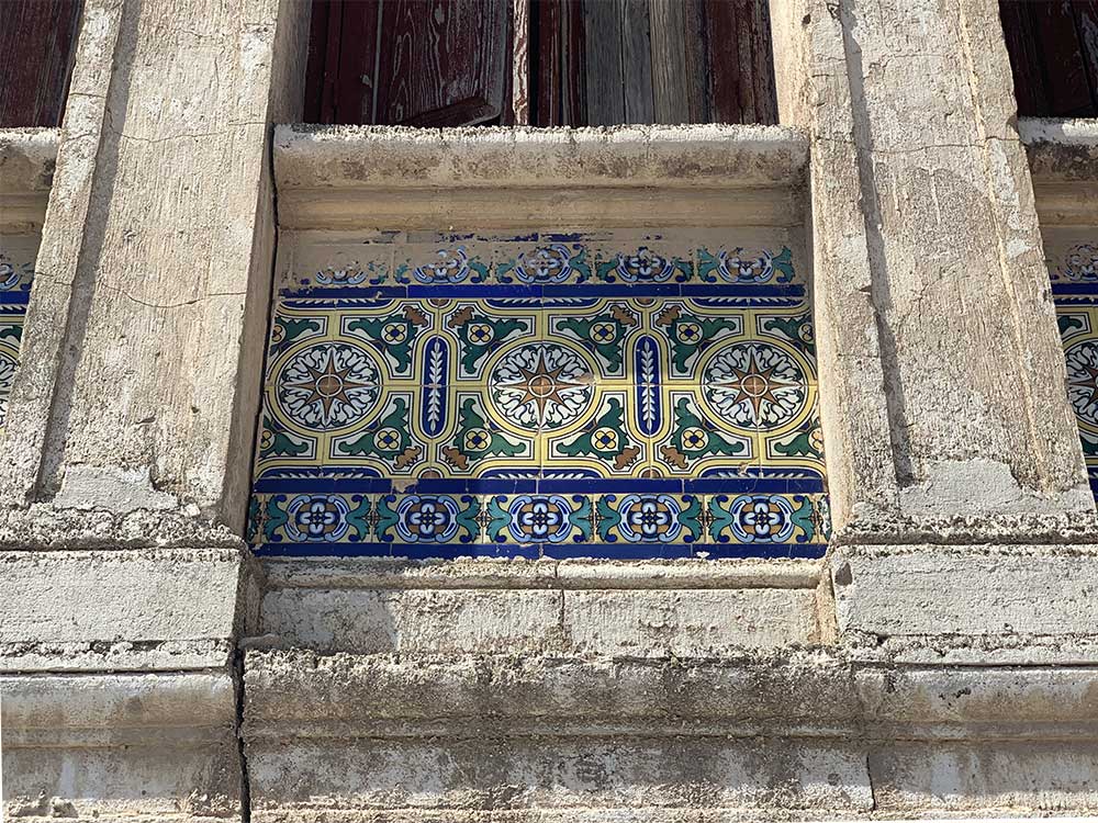 Detalle fachada