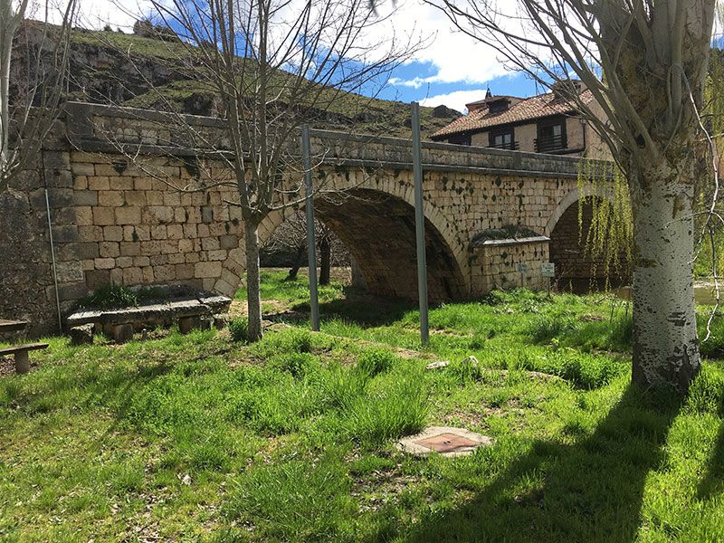 Entorno del Cañón del Río Lobos - Puente medieval de Ucero
