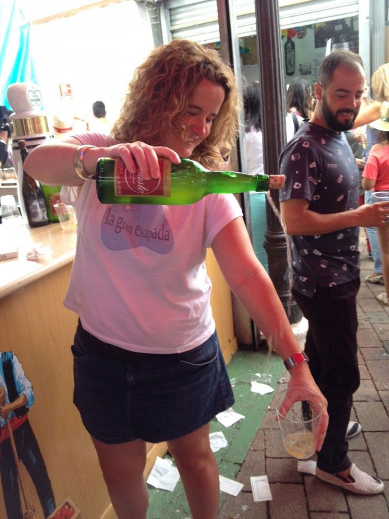 Feria de Albacete - Escanciando sidra
