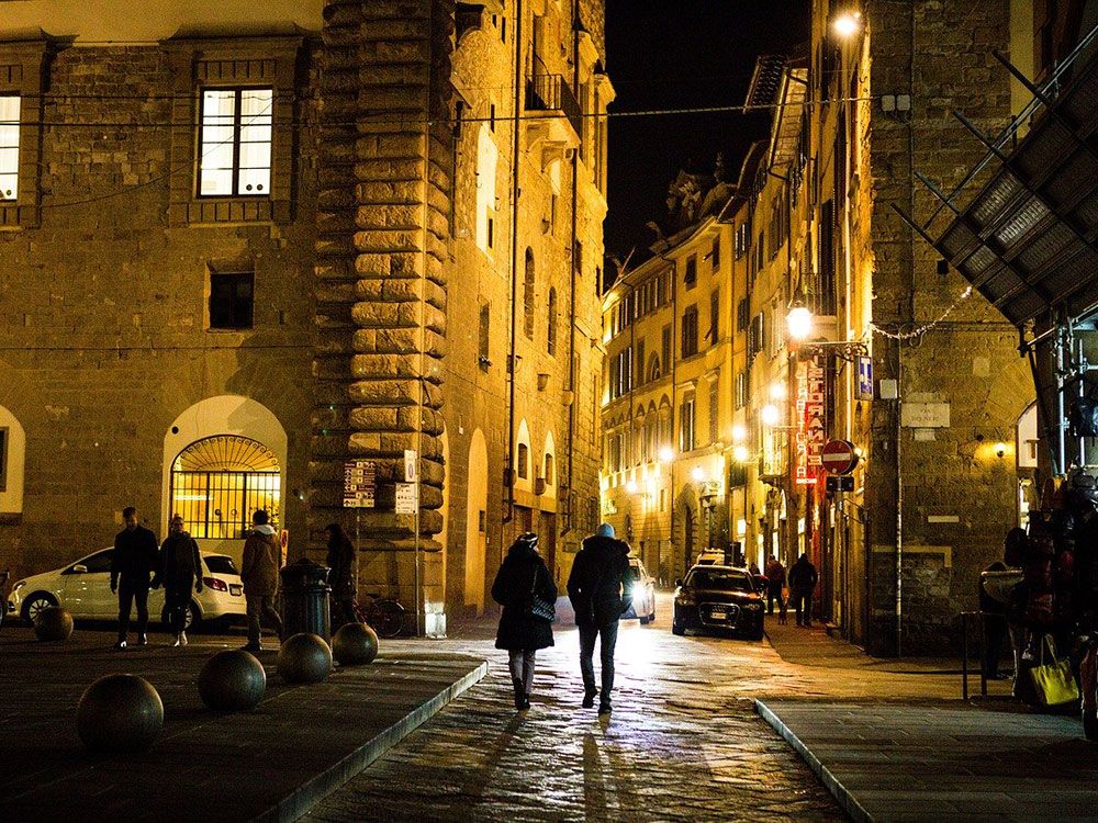 Florencia de noche