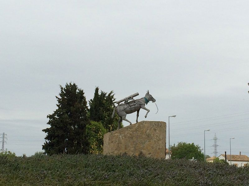 Monumento homenaje al mulo de montaña