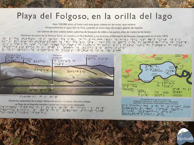 Senderismo por el Lago de Sanabria - Cartel de la playa del Folgoso