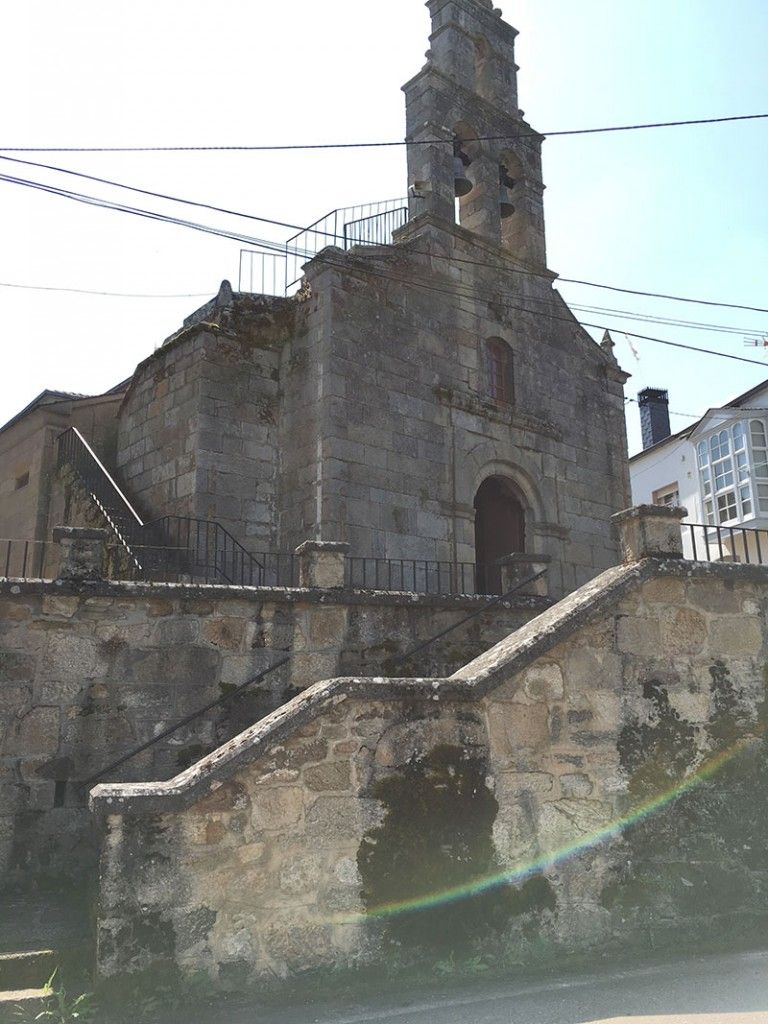 Villa medieval de Manzaneda - Trives - Iglesia